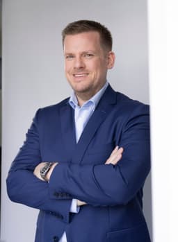 Till Oberhummer